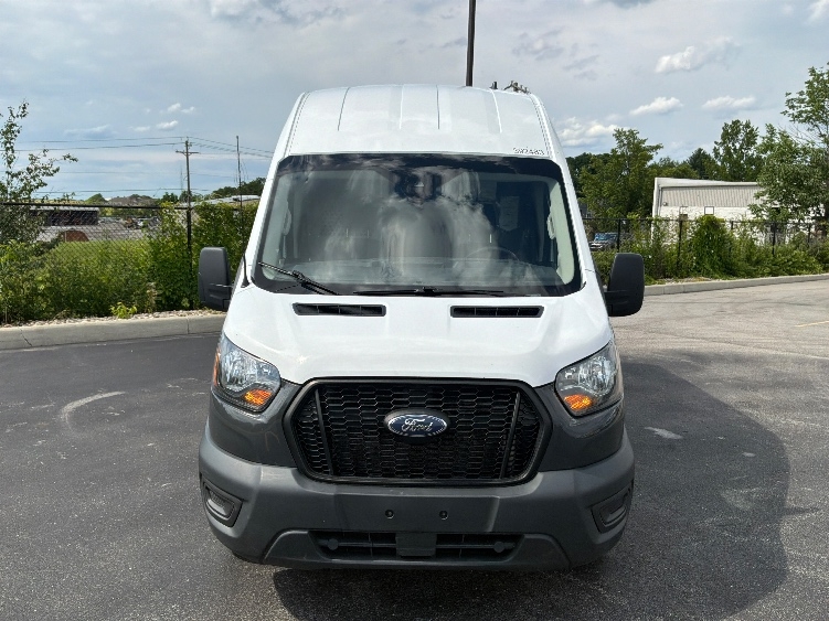 Used 2021 Ford Transit 250 - photo 2