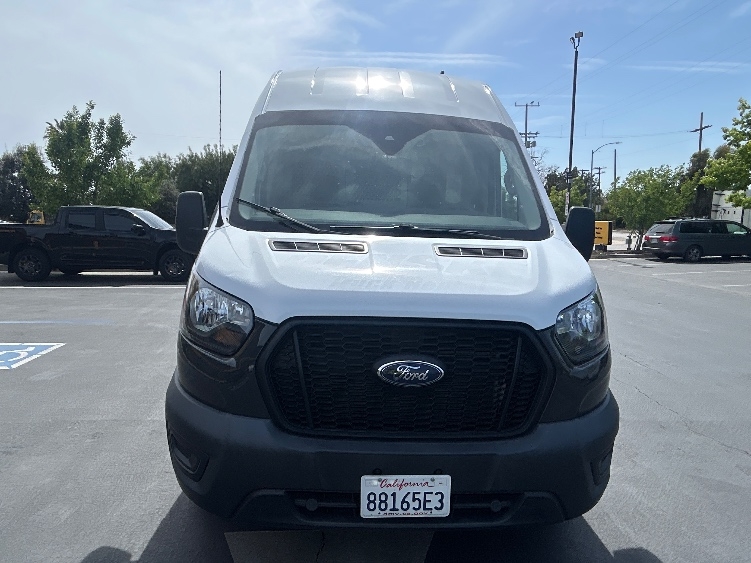 Used 2021 Ford Transit 250 - photo 2