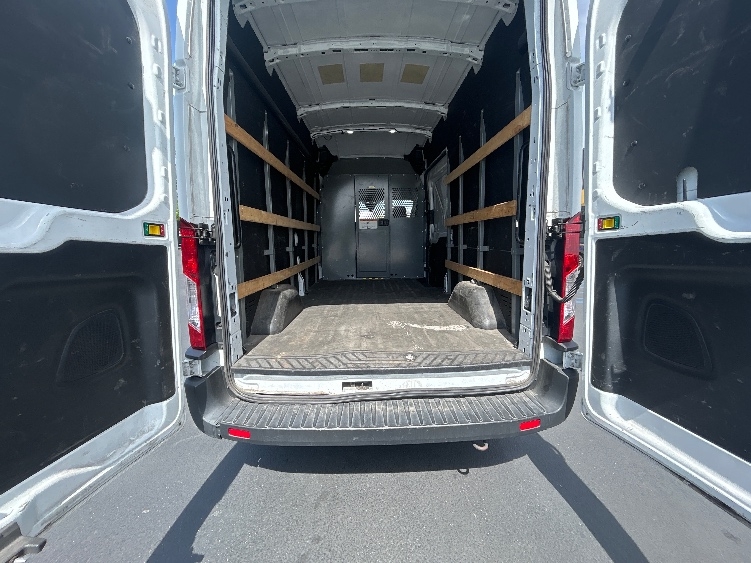 Used 2021 Ford Transit 250 - photo 10