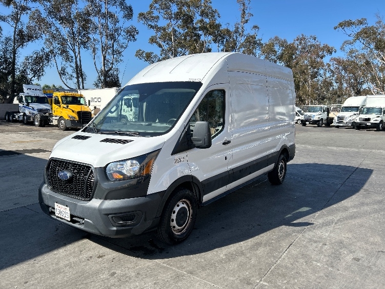 Used 2021 Ford Transit 250 - photo 5