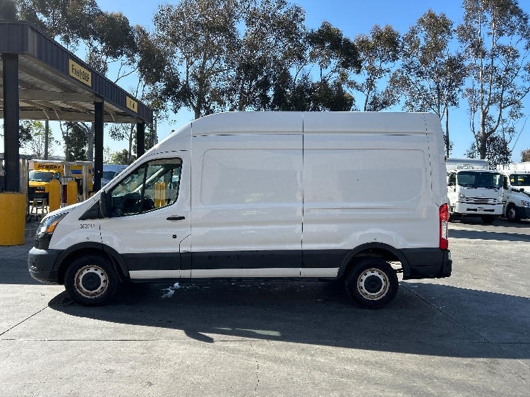 Used 2021 Ford Transit 250 - photo 6