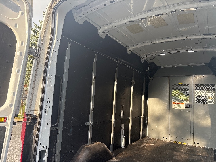 Used 2021 Ford Transit 250 - photo 13
