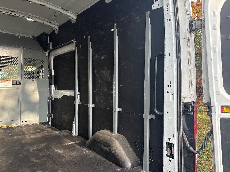 Used 2021 Ford Transit 250 - photo 14