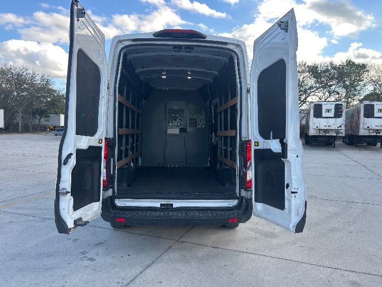 Used 2021 Ford Transit 250 - photo 10