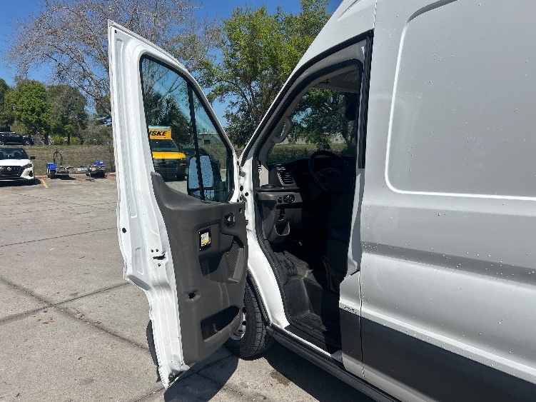 Used 2021 Ford Transit 250 - photo 18