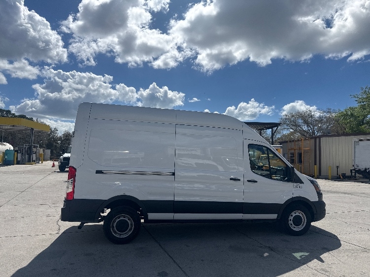 Used 2021 Ford Transit 250 - photo 17