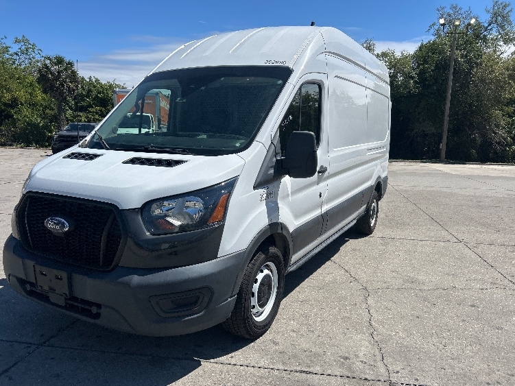 Used 2021 Ford Transit 250 - photo 5