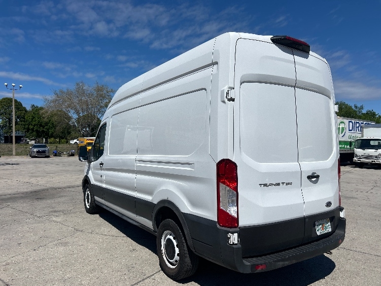 Used 2021 Ford Transit 250 - photo 8
