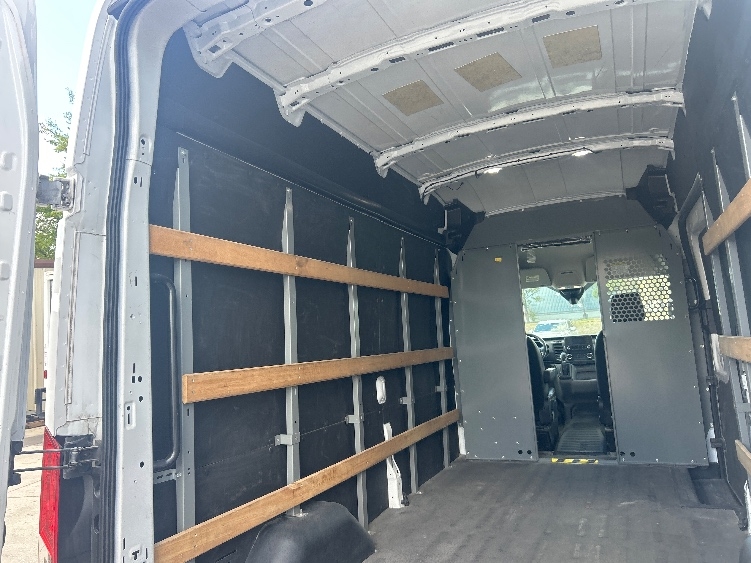 Used 2021 Ford Transit 250 - photo 13