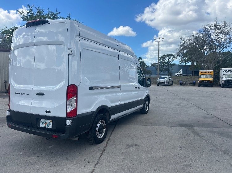 Used 2021 Ford Transit 250 - photo 15