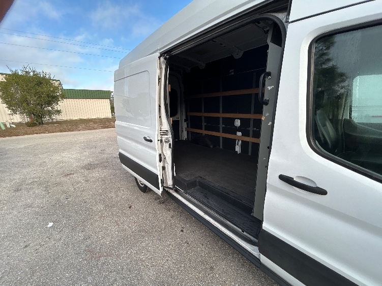 Used 2021 Ford Transit 250 - photo 26