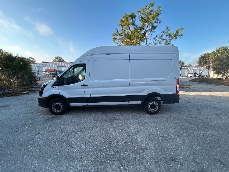 Used 2021 Ford Transit 250 - photo 6