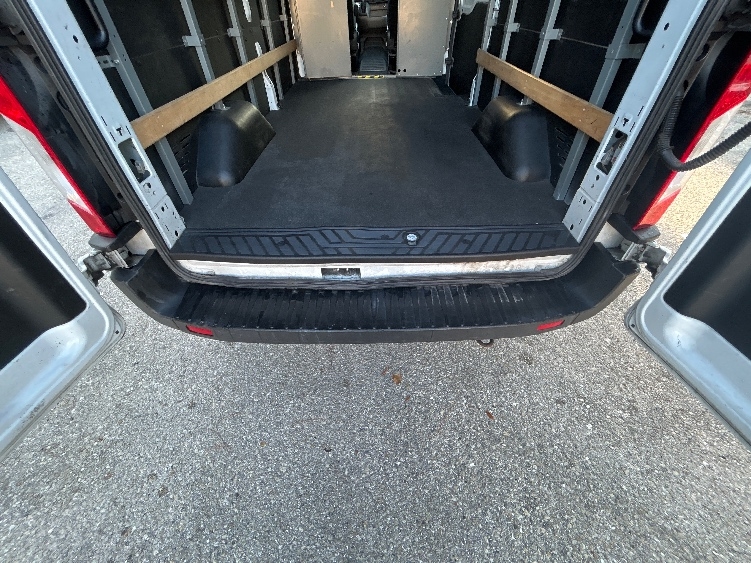 Used 2021 Ford Transit 250 - photo 11