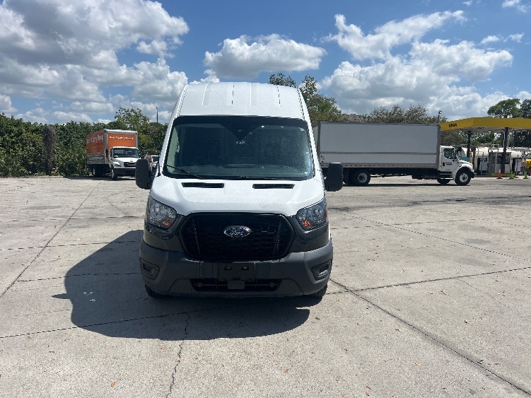 Used 2021 Ford Transit 250 - photo 2