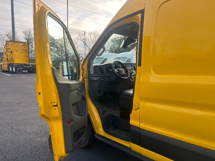 Used 2021 Ford Transit 250 - photo 17