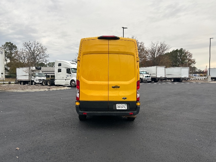 Used 2021 Ford Transit 250 - photo 9