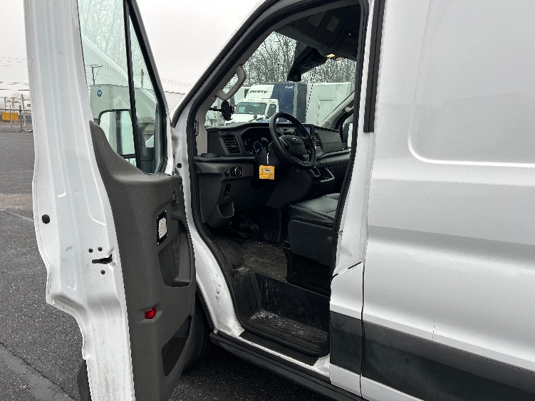 Used 2021 Ford Transit 250 - photo 18