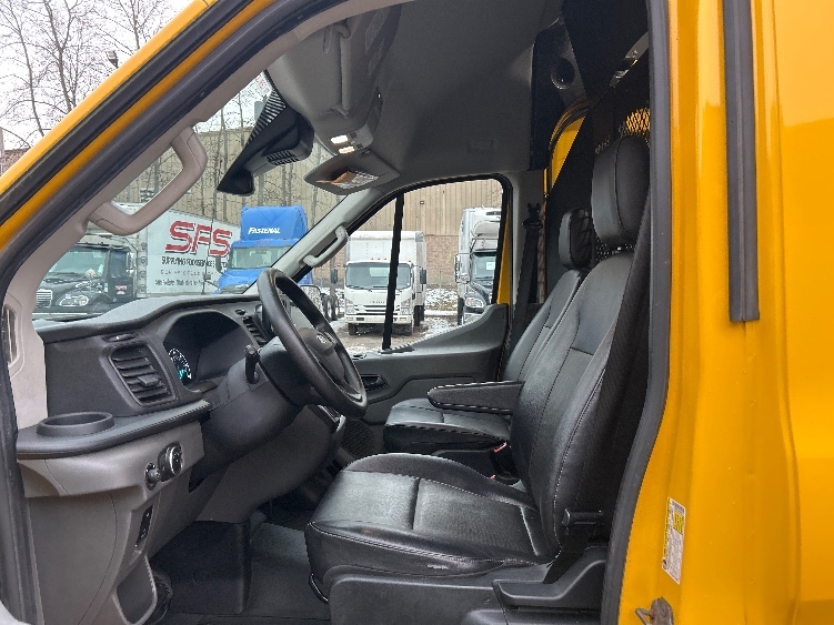 Used 2021 Ford Transit 250 - photo 18