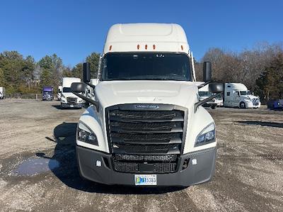 Used 2022 Freightliner Cascadia Detroit DD15AT Semi Truck with Sleeper Cab for sale #393963 - photo 2