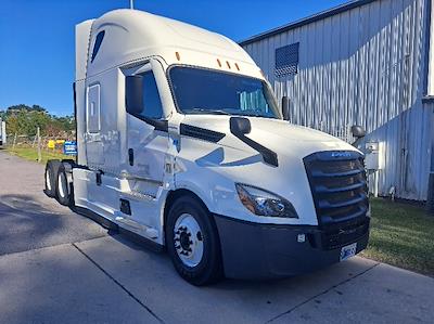 Used 2022 Freightliner Cascadia Detroit DD15AT Semi Truck with Sleeper Cab for sale #393973 - photo 1