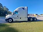 Used 2022 Freightliner Cascadia Detroit DD15AT Semi Truck with Sleeper Cab for sale #393973 - photo 4