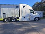 Used 2022 Freightliner Cascadia Detroit DD15AT Semi Truck with Sleeper Cab for sale #393973 - photo 8