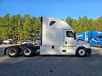 Used 2022 Freightliner Cascadia Detroit DD15AT Semi Truck with Sleeper Cab for sale #393977 - photo 4