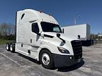 Used 2022 Freightliner Cascadia Detroit DD15AT Semi Truck with Sleeper Cab for sale #393986 - photo 1