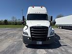 Used 2022 Freightliner Cascadia Detroit DD15AT Semi Truck with Sleeper Cab for sale #393986 - photo 2