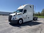 Used 2022 Freightliner Cascadia Detroit DD15AT Semi Truck with Sleeper Cab for sale #393986 - photo 3