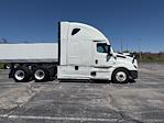 Used 2022 Freightliner Cascadia Detroit DD15AT Semi Truck with Sleeper Cab for sale #393986 - photo 8