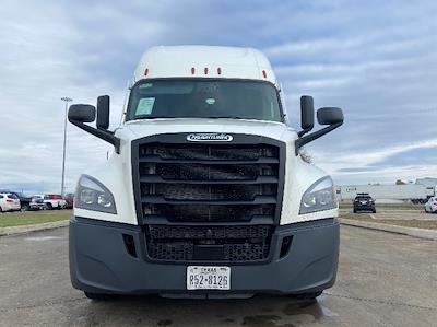 Used 2022 Freightliner Cascadia Detroit DD15AT Semi Truck with Sleeper Cab for sale #393988 - photo 2