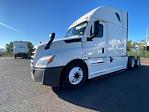 Used 2022 Freightliner Cascadia Detroit DD15AT Semi Truck with Sleeper Cab for sale #394006 - photo 3