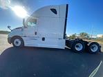 Used 2022 Freightliner Cascadia Detroit DD15AT Semi Truck with Sleeper Cab for sale #394006 - photo 4