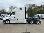Used 2022 Freightliner Cascadia Detroit DD15AT Semi Truck with Sleeper Cab for sale #394069 - photo 4