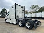 Used 2022 Freightliner Cascadia Detroit DD15AT Semi Truck with Sleeper Cab for sale #394069 - photo 5