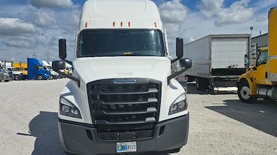 Used 2022 Freightliner Cascadia Detroit DD15AT Semi Truck with Sleeper Cab for sale #394082 - photo 2