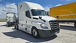 Used 2022 Freightliner Cascadia Detroit DD15AT Semi Truck with Sleeper Cab for sale #394082 - photo 1