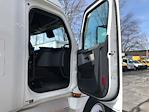 Used 2022 Freightliner Cascadia Detroit DD15AT Semi Truck with Sleeper Cab for sale #394090 - photo 13