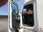 Used 2022 Freightliner Cascadia Detroit DD15AT Semi Truck with Sleeper Cab for sale #394090 - photo 9