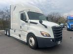 Used 2022 Freightliner Cascadia Detroit DD15AT Semi Truck with Sleeper Cab for sale #394096 - photo 1
