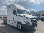 Used 2022 Freightliner Cascadia Detroit DD15AT Semi Truck with Sleeper Cab for sale #394108 - photo 1
