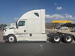 Used 2022 Freightliner Cascadia Detroit DD15AT Semi Truck with Sleeper Cab for sale #394108 - photo 4
