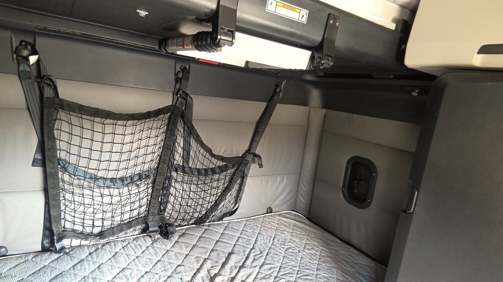 Used 2022 Freightliner Cascadia - photo 19