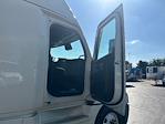 Used 2022 Freightliner Cascadia Detroit DD15AT Semi Truck with Sleeper Cab for sale #394142 - photo 13