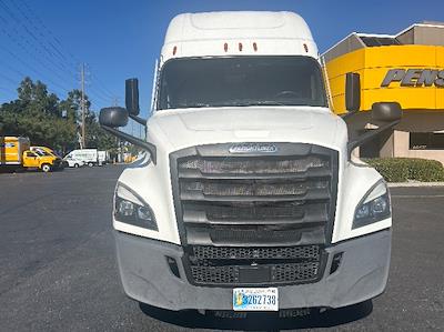 Used 2022 Freightliner Cascadia Detroit DD15AT Semi Truck with Sleeper Cab for sale #394155 - photo 2