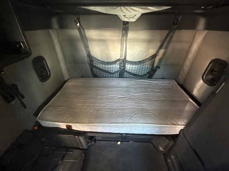 Used 2022 Freightliner Cascadia - photo 19