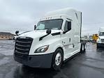 Used 2022 Freightliner Cascadia Detroit DD15AT Semi Truck with Sleeper Cab for sale #394216 - photo 3