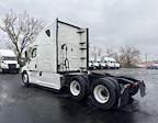 Used 2022 Freightliner Cascadia Detroit DD15AT Semi Truck with Sleeper Cab for sale #394216 - photo 5
