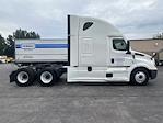 Used 2022 Freightliner Cascadia Detroit DD15AT Semi Truck with Sleeper Cab for sale #394232 - photo 8